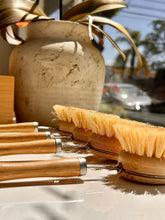 Bamboo & Sisal | kitchen brush