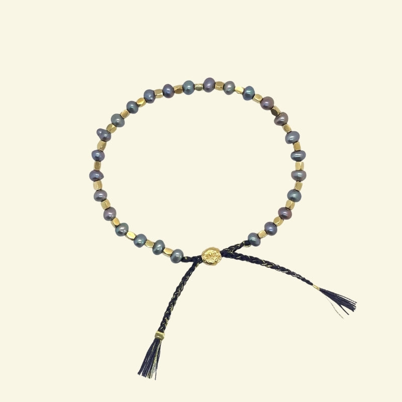 smr | black pearl with yellow gold | Signature Collection bracelet