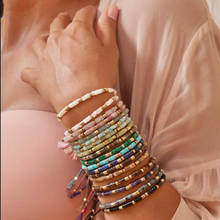 Load image into Gallery viewer, smr // peridot // Earth Collection bracelet
