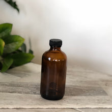 Load image into Gallery viewer, boston round bottles // amber glass
